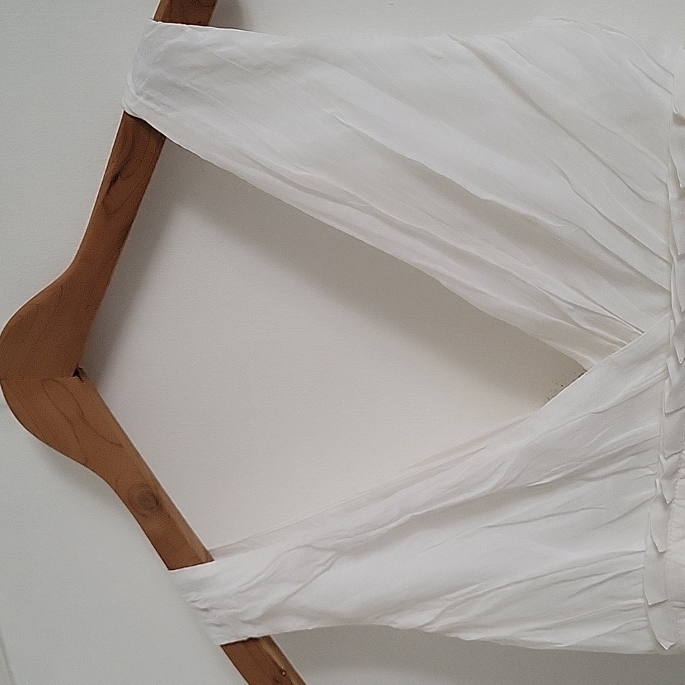 Gap white dress in cotton and silk in size 4.
